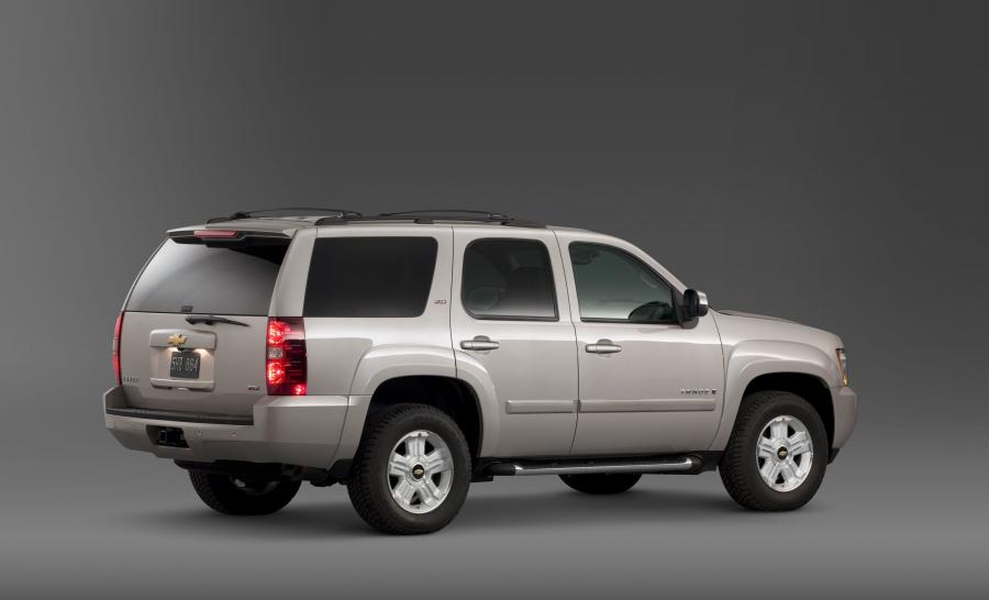  Chevrolet Tahoe 2007 года  (фото 2 из 63)